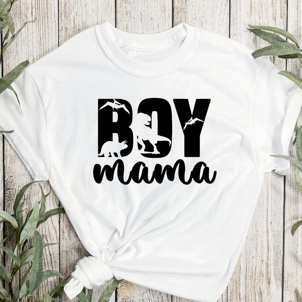 BOY MAMA GRAPHIC TEE